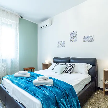 Familybo Ristori Fiera Apartament *